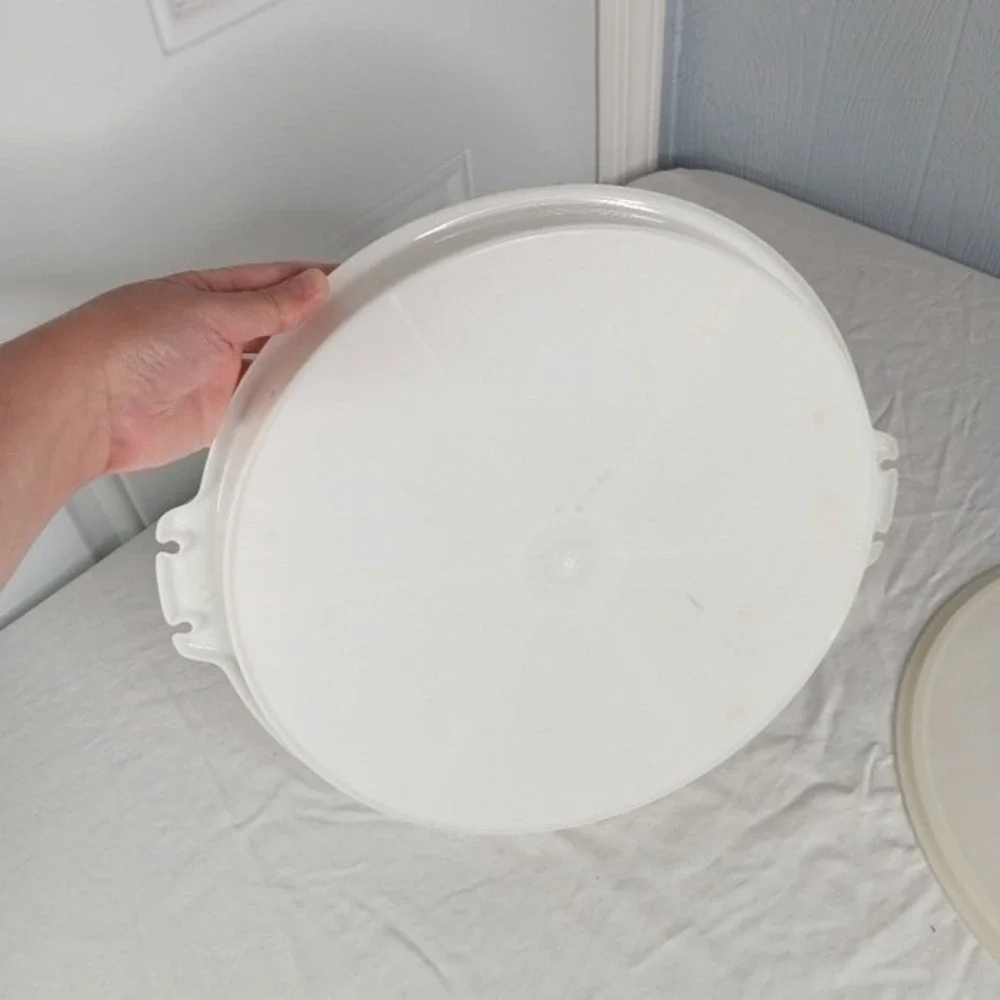 Tupperware up sale